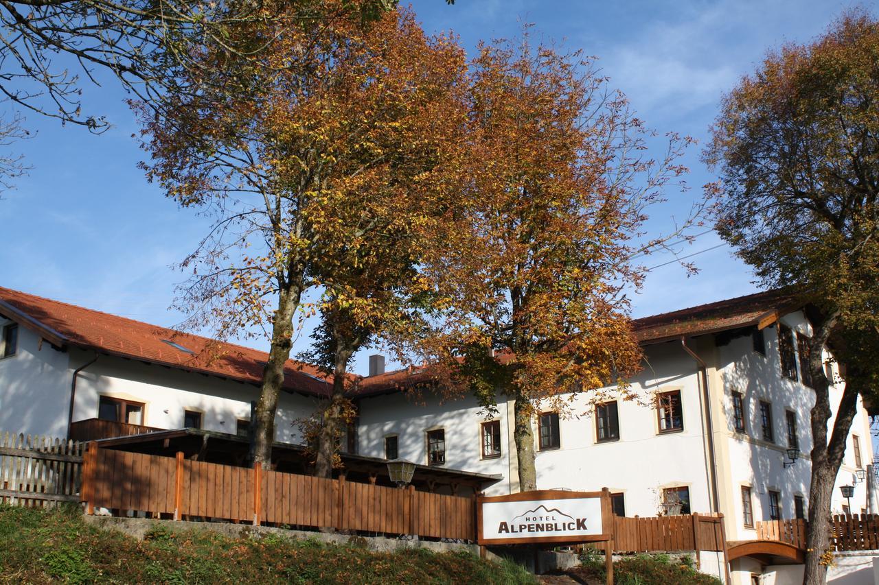 Hotel Alpenblick Riedering Exterior foto